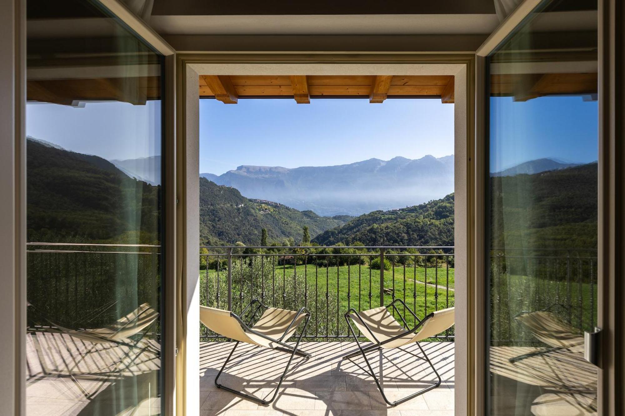 Mos Country House Tremosine Exteriér fotografie
